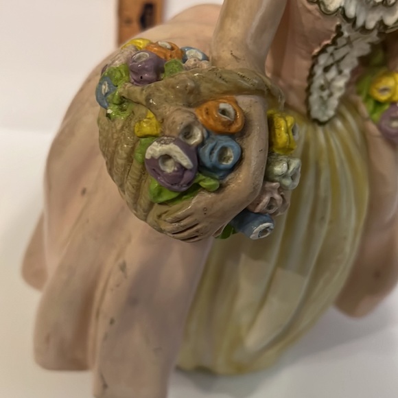 Vintage Chalkware 12” Victorian Lady With 2 Baskets of Flowers Figurine Doorstop - Picture 8 of 16